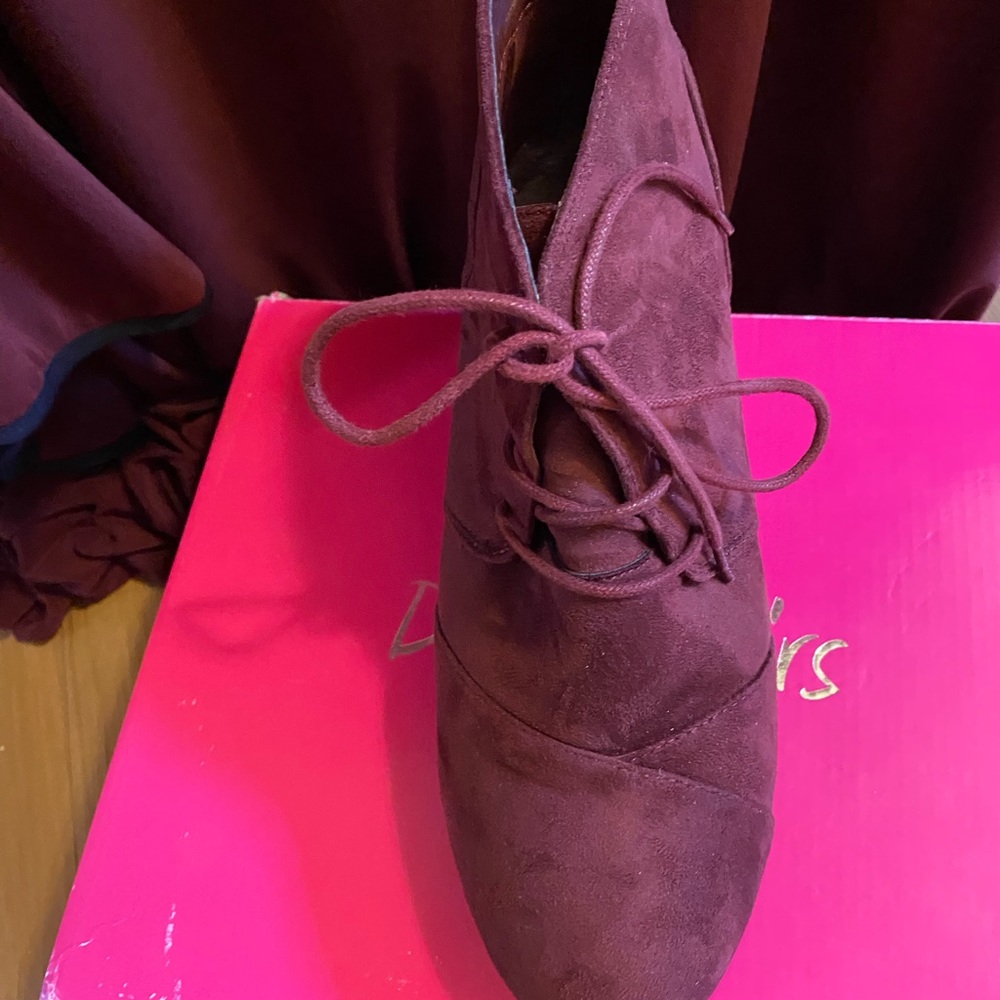 Women Ivy Road Burgandy Dress & Burgundy ankle boots!!! This is a bundle! - Picture 7 of 10